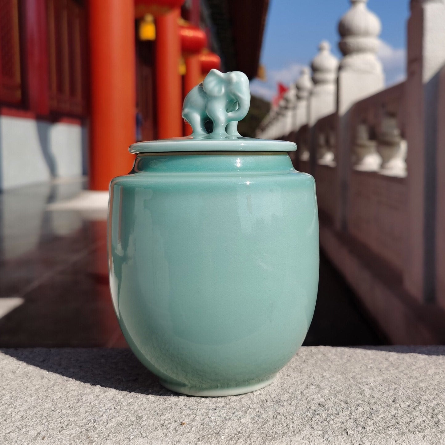 Elephant Ceramic Jar – 700ML Handcrafted  Tea Container, Decorative Canister for Tea, Coffee, and Spices, Elegant Gift for Tea Lovers