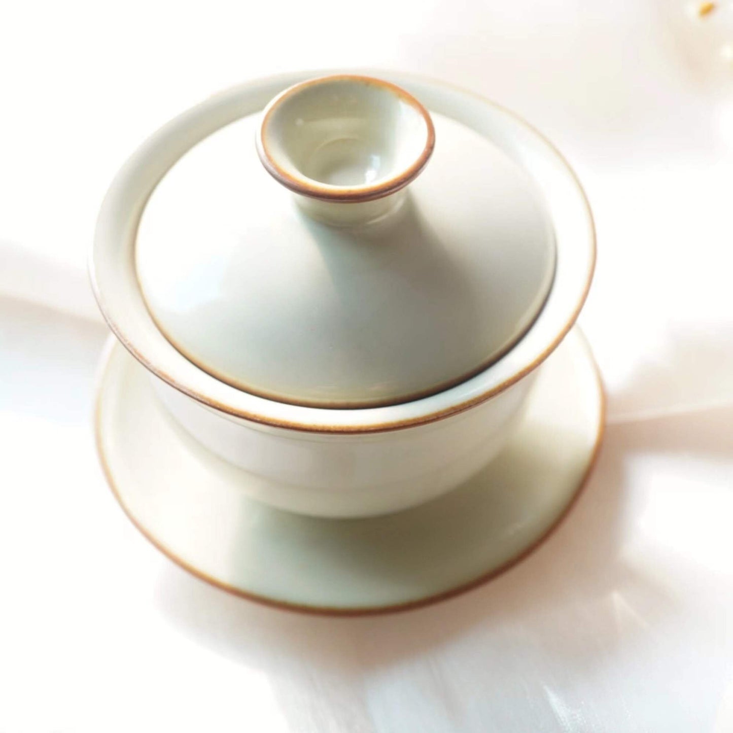 Handcrafted Tea Bowl - Porcelain Gaiwan Cup,  Ceramic Tea Bowl,Kungfu Teacup, Matcha Tea Cup Ceremony Gift for Tea Lover (5.2ounce)