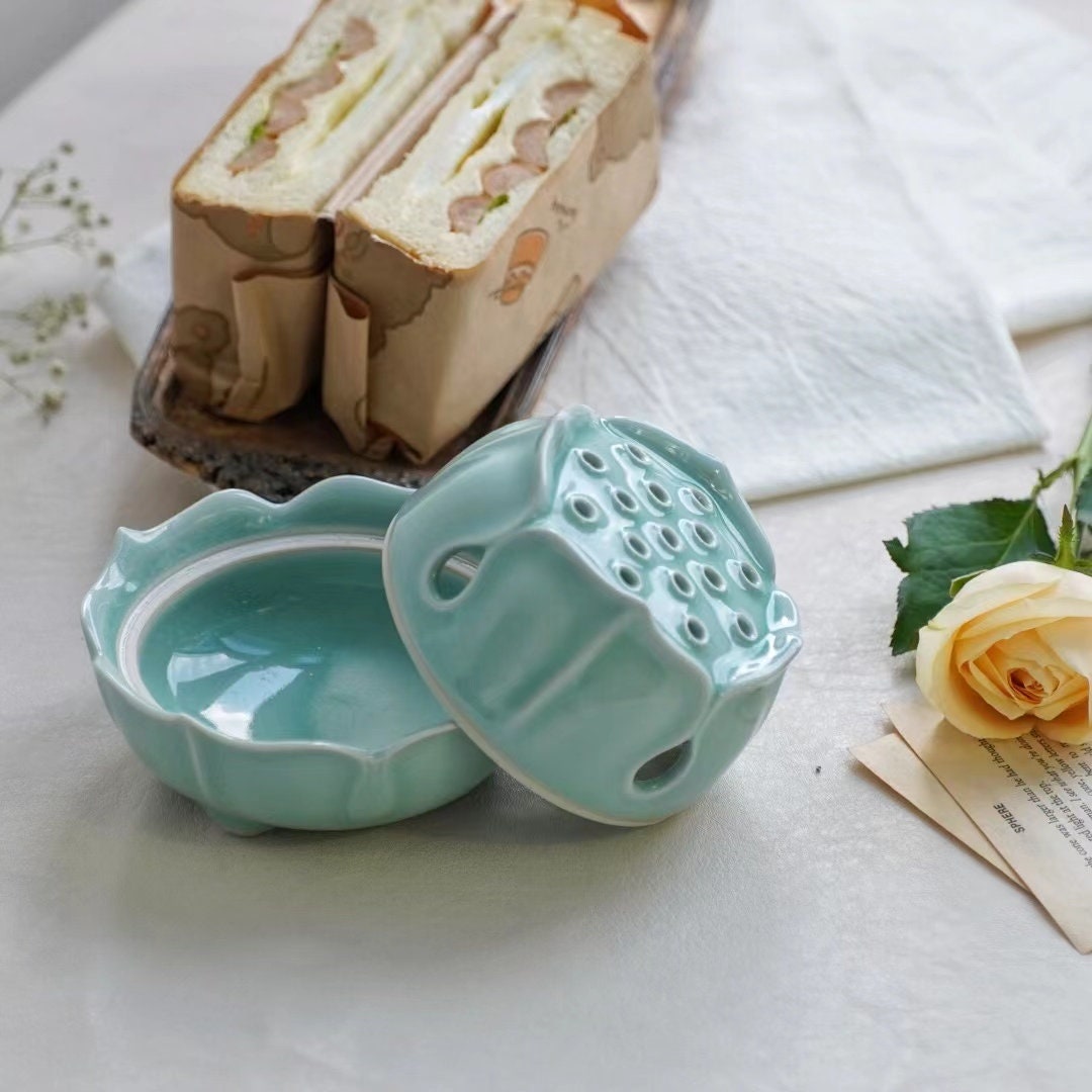 Lotus Incense Holder Burner，Incense Cone Holder， Modern Cozy Home Decor ，Zen Art Pottery，Relax and Unwind（4.71 X 3.96inch）