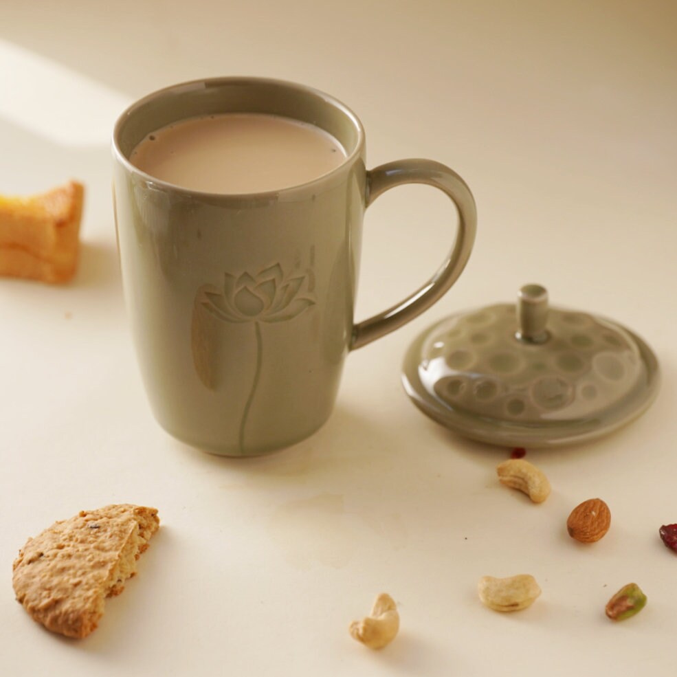 Lotus Ceramic Tea Mug with Lid for Steeping Loose Leaf Tea|Stoneware Yoga Meditation   Mug|Great Gift Idea For Lotus Fans |Tea Gift