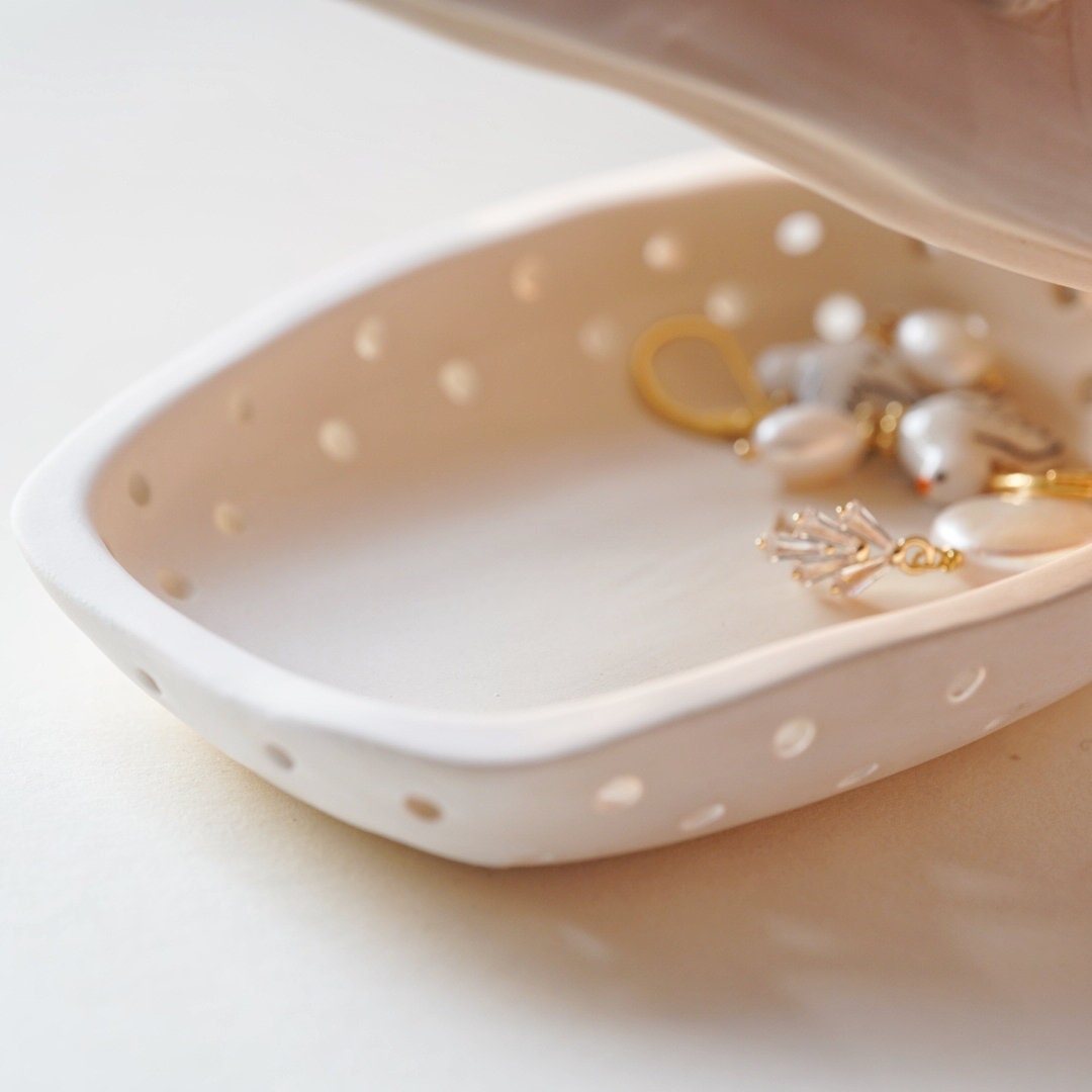 Dog Ring Holder with French Bulldog Bed  | Personalized Ring Holder |Ceramic Jewelry Tray| Engagement Gift |Dog Lover Gift