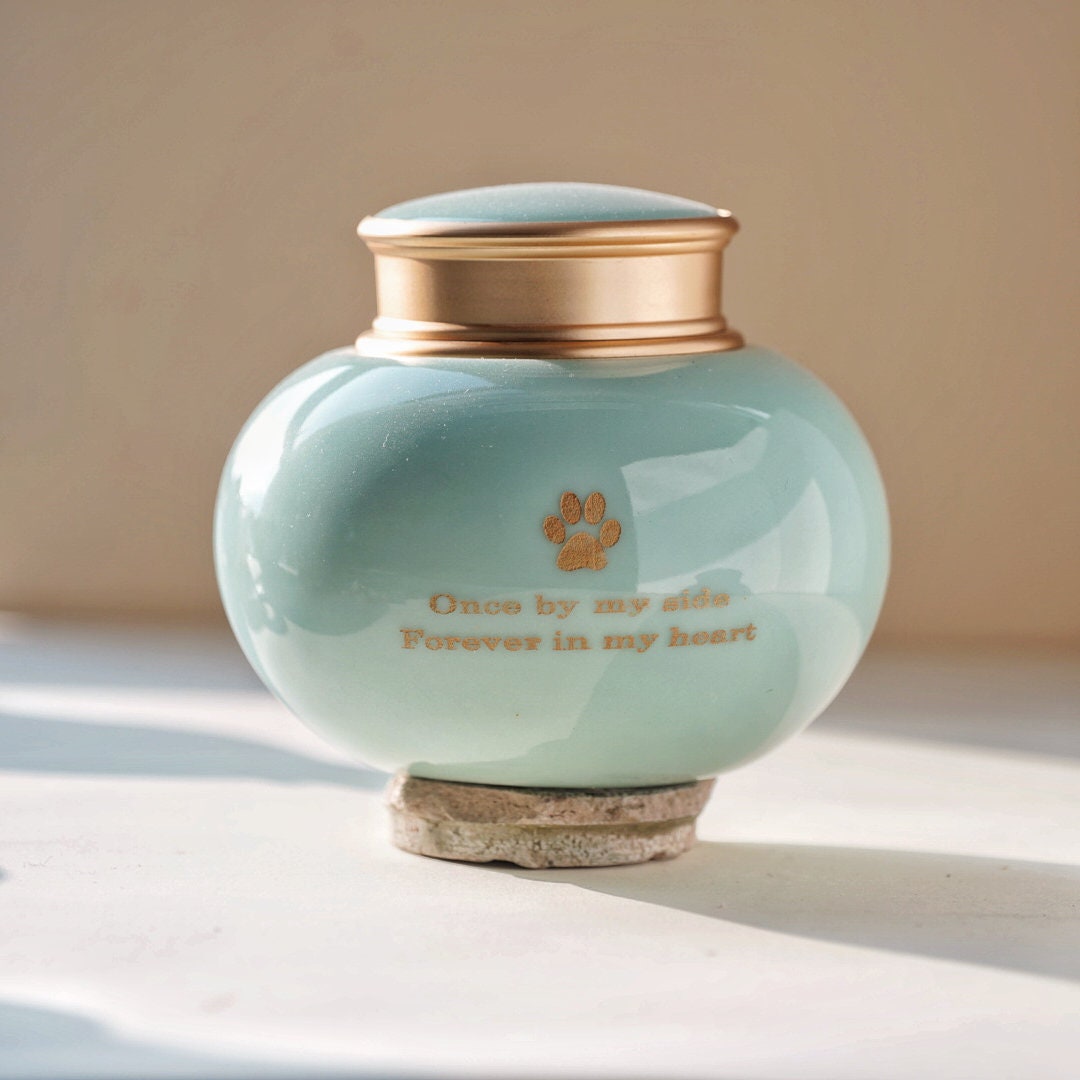 Pet Urn 750ml (25.36oz), Premium Ceramic Pet Cremation Urn with Golden Lid, Memorial Urn for Dogs and Cats, Keepsake for Ashes