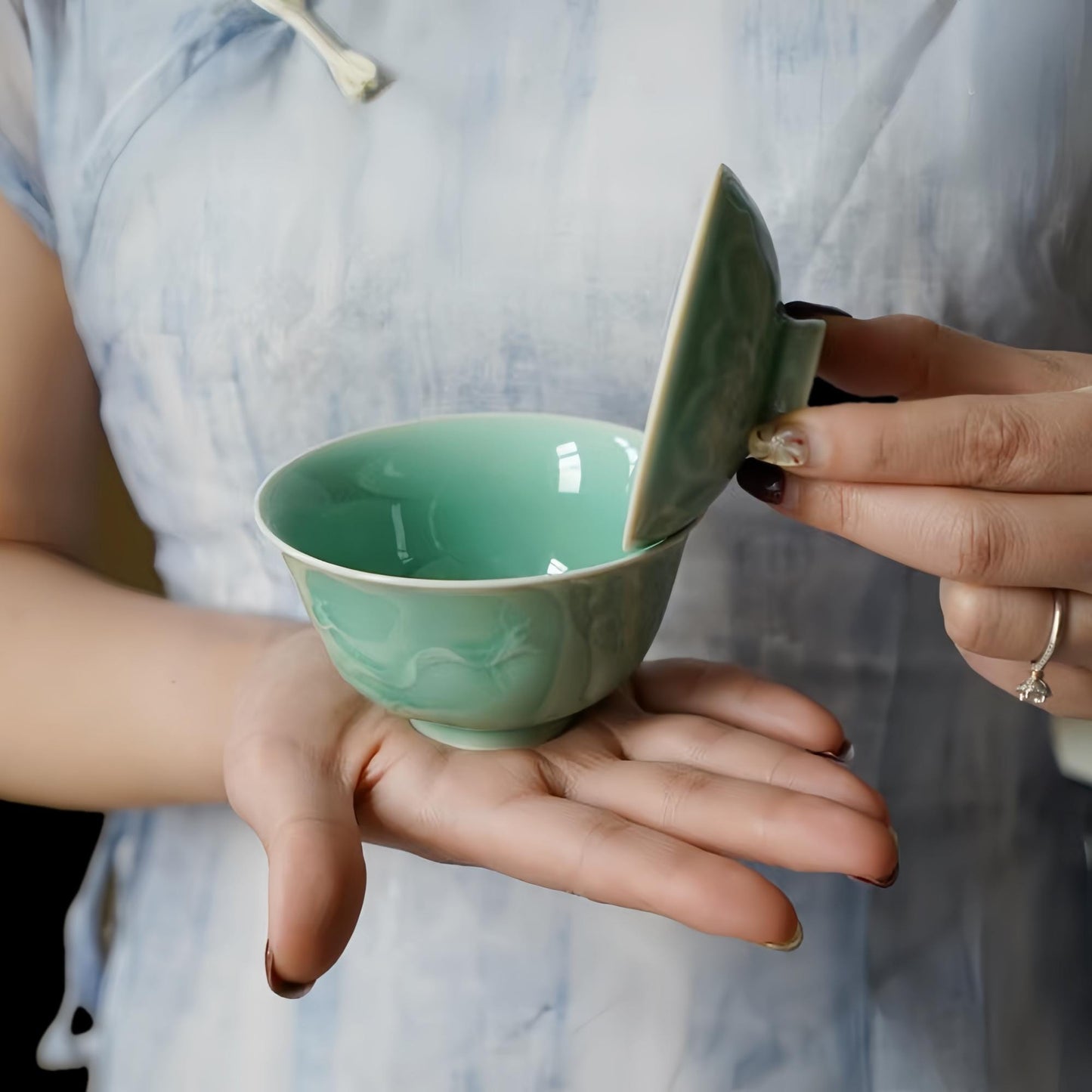 Celadon Gaiwan – 120ML Tea Cup, Minimalist Song Dynasty Aesthetic, Zen-Inspired Teaware, Elegant Gongfu Tea Ceremony Gift